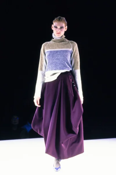 Look 3